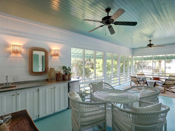 House, Multiple Beds (Elsewhere on Tybee) | Private kitchen