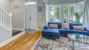 Living room - Hunter's Knoll (Savannah)