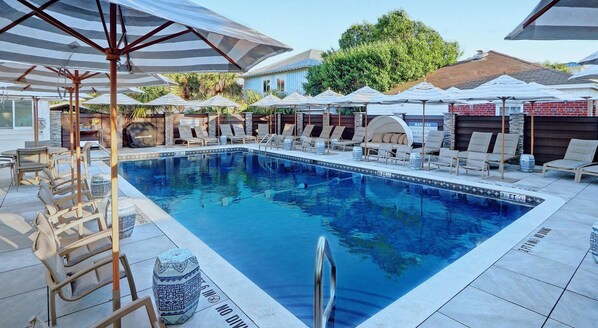 House, Multiple Beds (Lime Time) | Pool