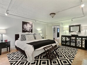 Townhome (The Red Door Estate on Monterey)