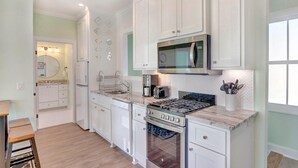 Private kitchen - Gaston Hideaway (Savannah)