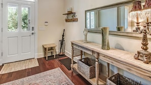 Condo, Multiple Beds (Forsyth Artist Retreat) - Forsyth Artist Retreat (Savannah)