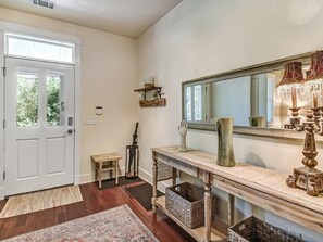 Condo, Multiple Beds (Forsyth Artist Retreat)