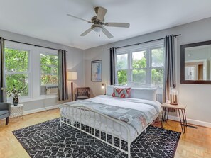House, Multiple Beds (Hunter's Knoll Main)