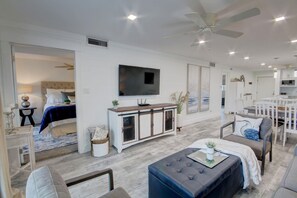 2 bedrooms, iron/ironing board, WiFi, bed sheets