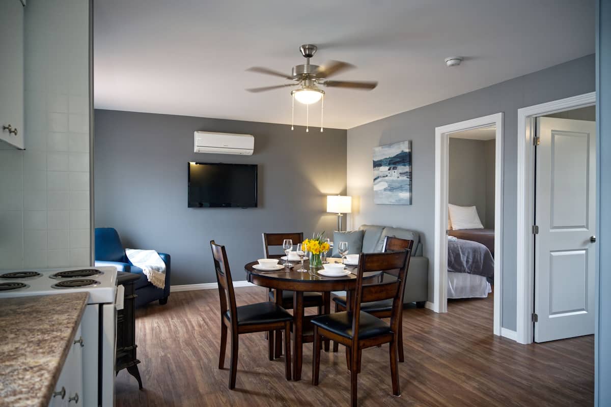 Standard Condo | Living area | TV