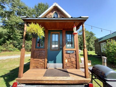 The Sweet Pea Tiny Home 