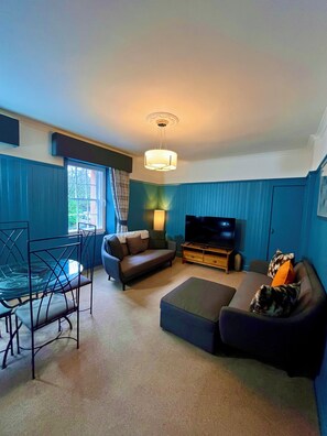 Living room - Old Spittal Hospital Apartment (Stirling)