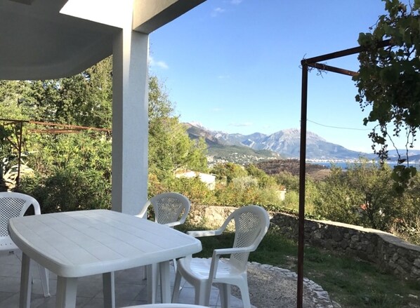 Apartment | Balcony - Panorama View 2-bed Apartment in Sutomore (Sutomore)