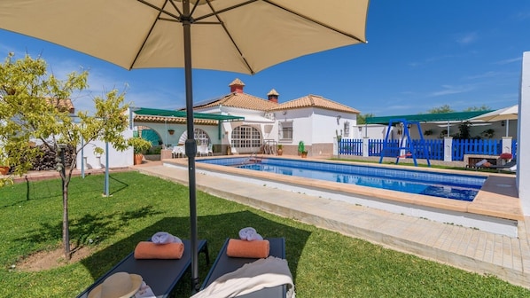 Pool - Casa Rural Entre Olivos La Puebla de Cazalla by Ruralidays (Seville)