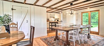 Renovated Farmhouse < 1 Mile to Okemo Mountain!