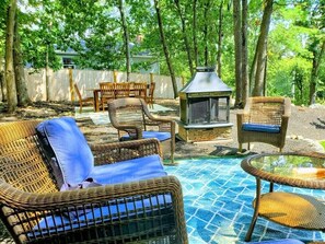 Outdoor dining - Family-friendly 3BR House (Wellesley)
