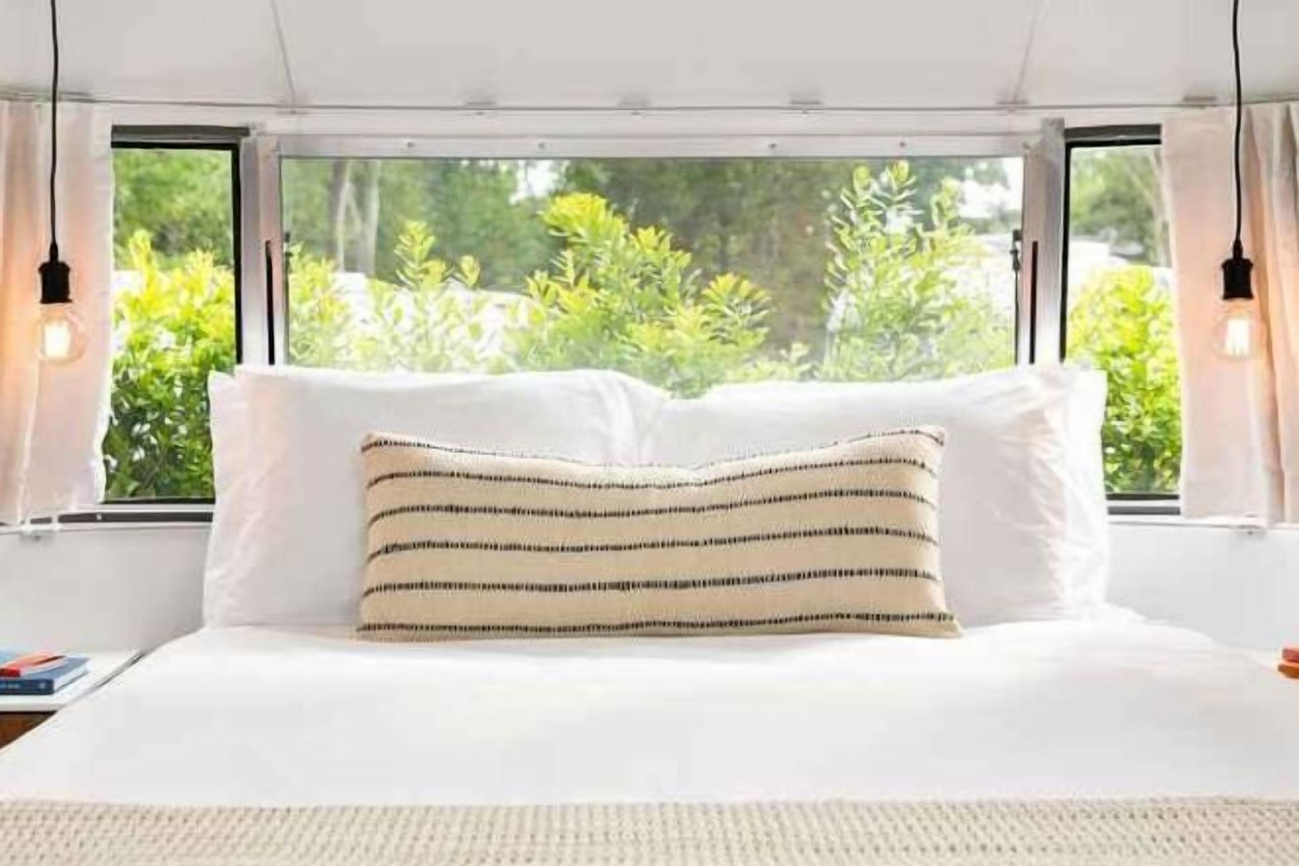 Laptop workspace, free WiFi, bed sheets