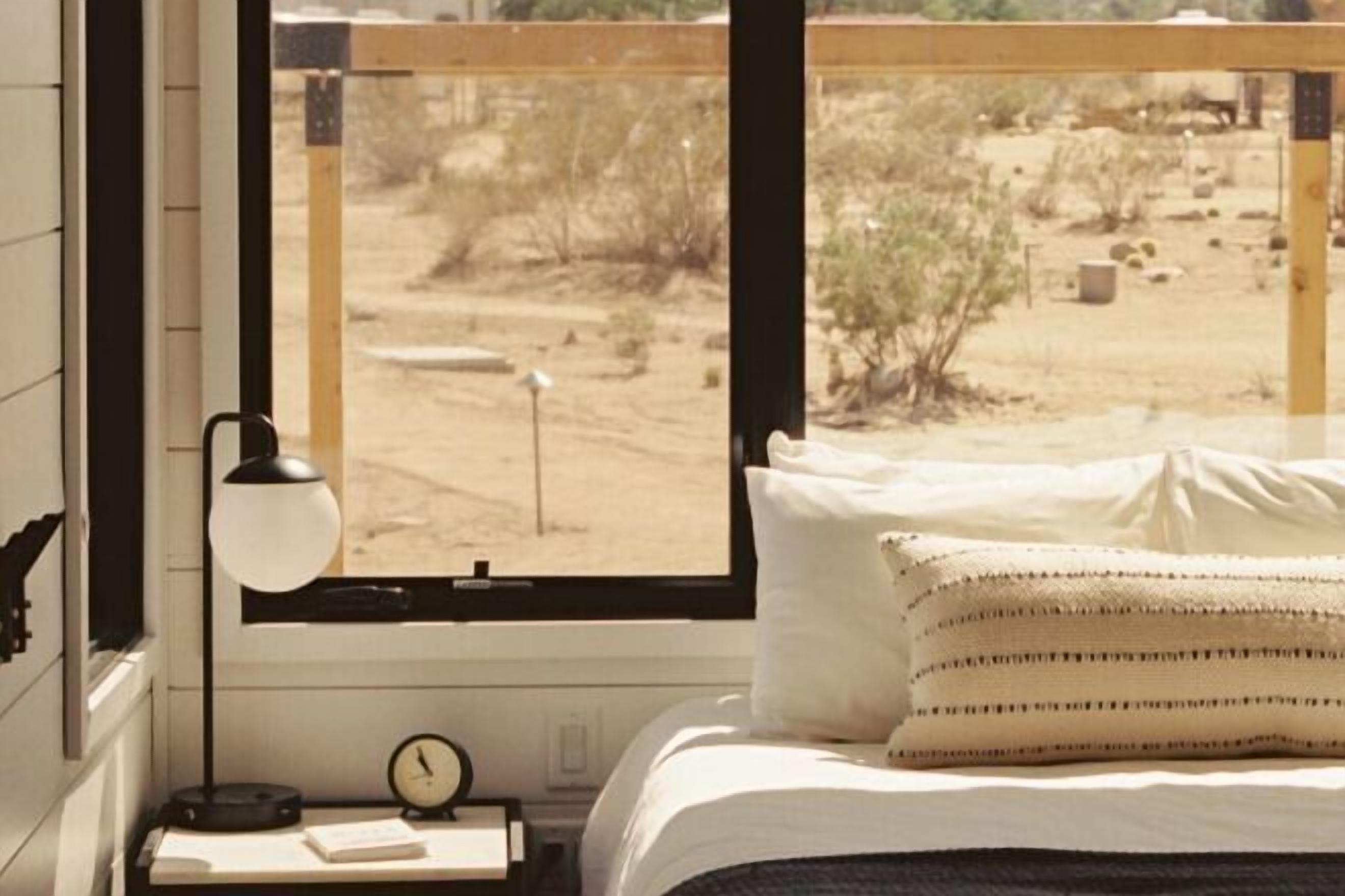 Laptop workspace, free WiFi, bed sheets