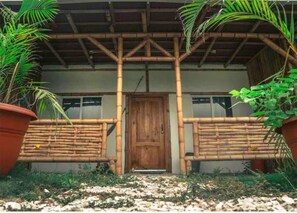 تفاصيل الفندق من الخارج