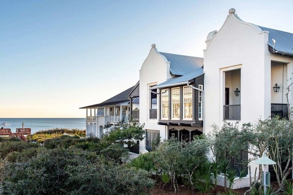 Exterior - Canal-front home, walk to beach & Seaside, Golf Cart included! (Santa Rosa Beach)