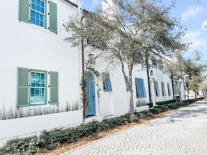 Exterior - Canal-front home, walk to beach & Seaside, Golf Cart included! (Santa Rosa Beach)