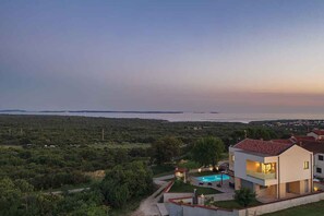Exterior - Villa with swimming pool and sauna (Fažana)