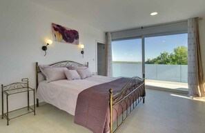 2 bedrooms, Internet