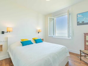 3 Schlafzimmer, Reisekinderbett, kostenloses WLAN, Bettwäsche