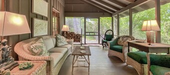 Laurelwood | Desirable Highlands Country Club Location