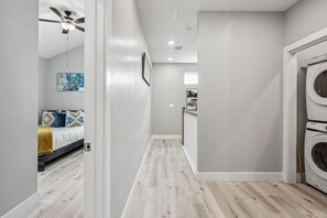 Interior - Stylish Retreat 3 mi to Downtown/Med Ctr w/ Wi-Fi (Houston)