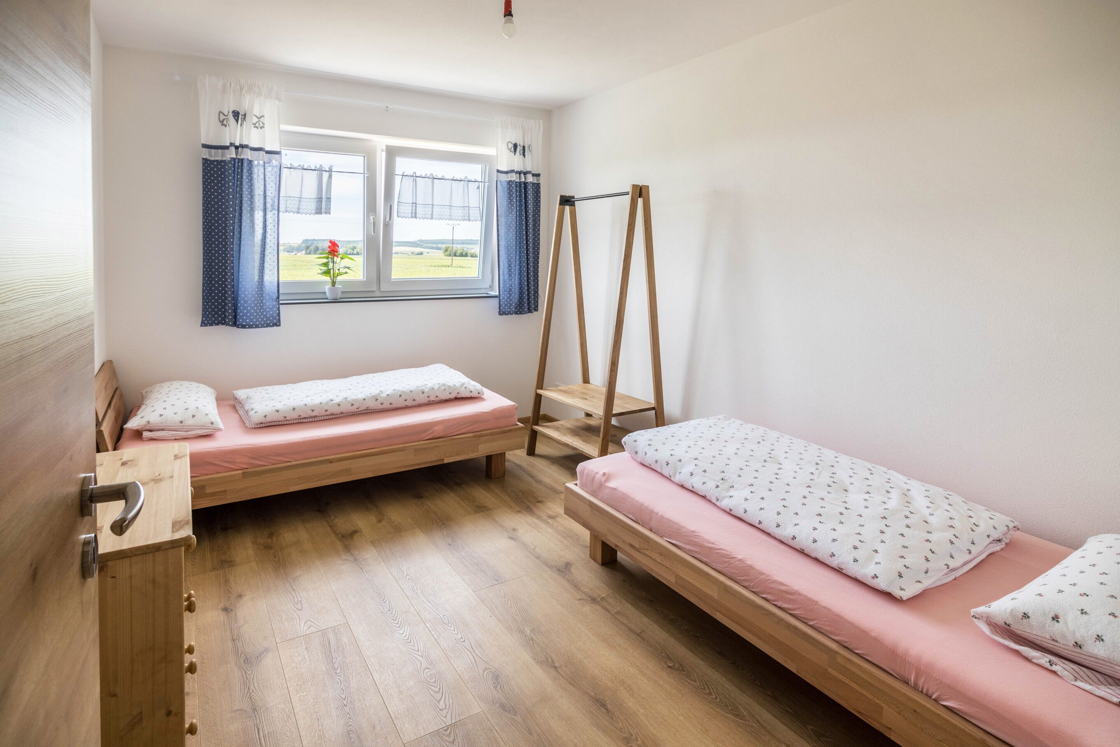 2 habitaciones, wifi gratis y ropa de cama 