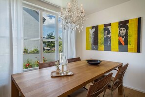 Dining - "Holiday cottage Fischbach" close to the Lake with Wi-Fi (Friedrichshafen)