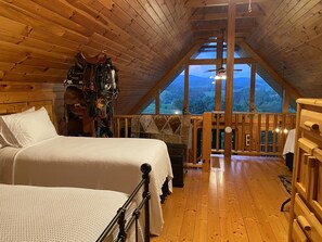 3 habitaciones, escritorio, tabla de planchar con plancha y wifi gratis 