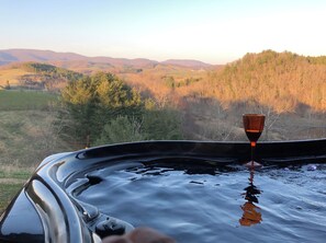 Tina de hidromasaje al aire libre