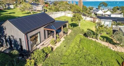 Moa 30 Runga | Stay Waiheke