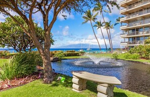 Property grounds - Maui Resort Rentals: The Whaler 1020 - Luxurious 10th Floor 1BR w/ Gorgeous Ocean and West Maui Mountain Views! (Lahaina)