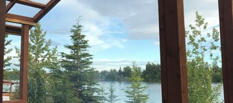 Kenai River Fishing Cabin #1 30 feet from the river