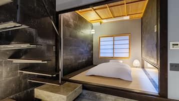 Traditional House, 3 Bedrooms, Kitchen, Garden View (Non Smoking) | In-room safe, individually decorated, individually furnished