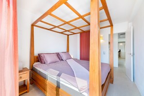 5 bedrooms, iron/ironing board, free WiFi, bed sheets - Apartment Casa Rewa Close to the Beach with Sea View, Wi-Fi & Terrace (Puerto de Alcudia)