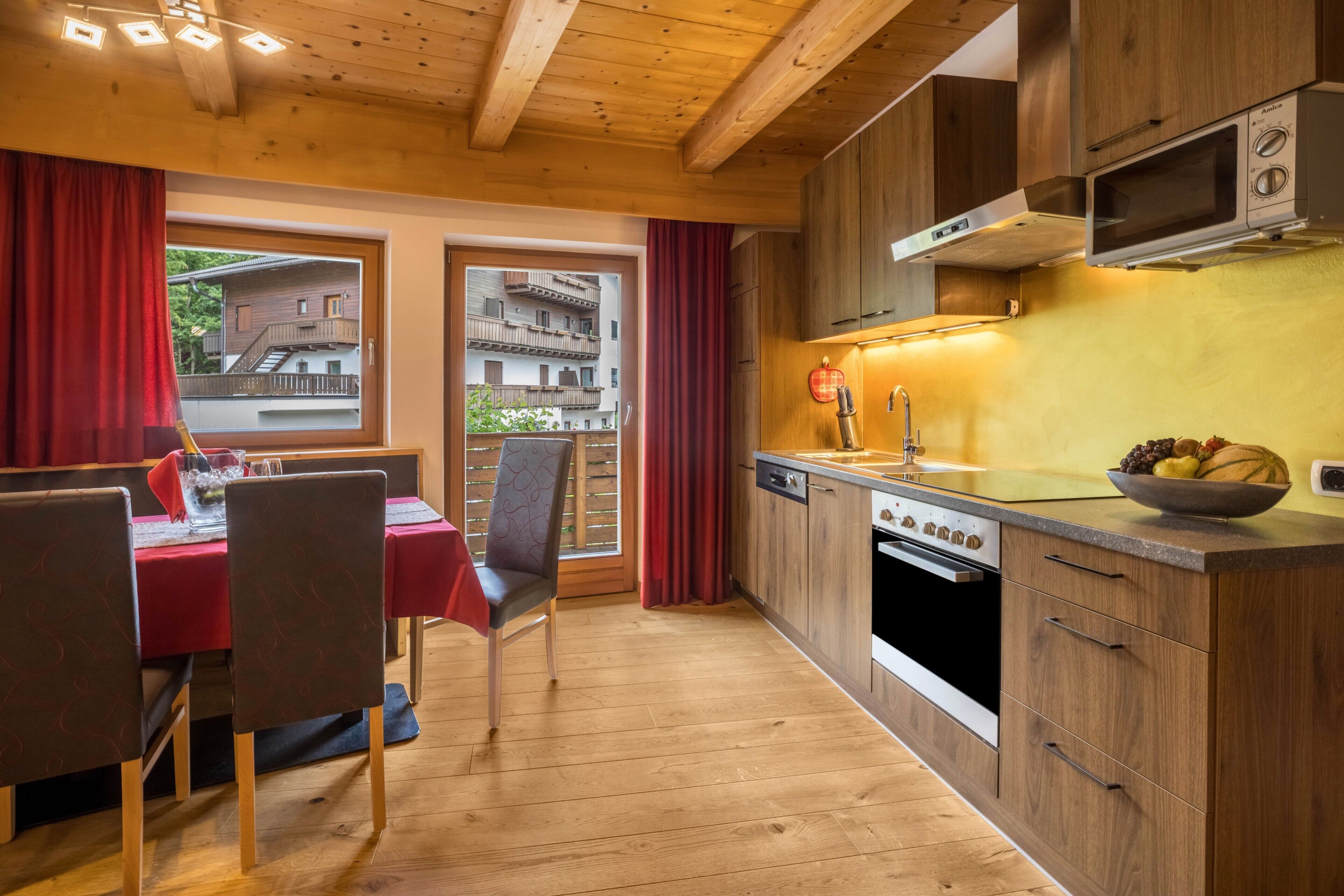 Refrigerador, placa de cocina, cafetera/tetera, tetera/pava eléctrica