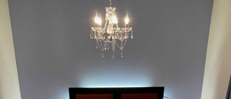 1 bedroom, desk, WiFi, bed sheets