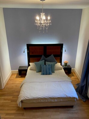 1 chambre, bureau, Wi-Fi, draps fournis