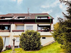 Unclassified image, 2 of 13, button