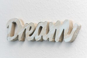 Unclassified image, 5 of 30, button