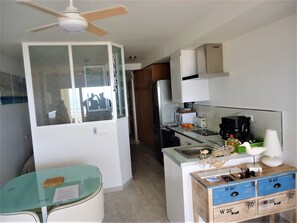 Fridge, microwave, dishwasher, coffee/tea maker