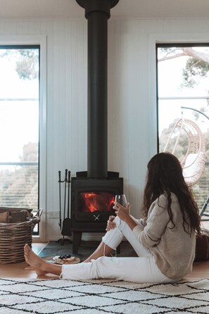 Interior - A cosy getaway you won't want to leave (Police Point)