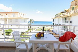Outdoor dining - 167 Talima C-3-B (Denia)