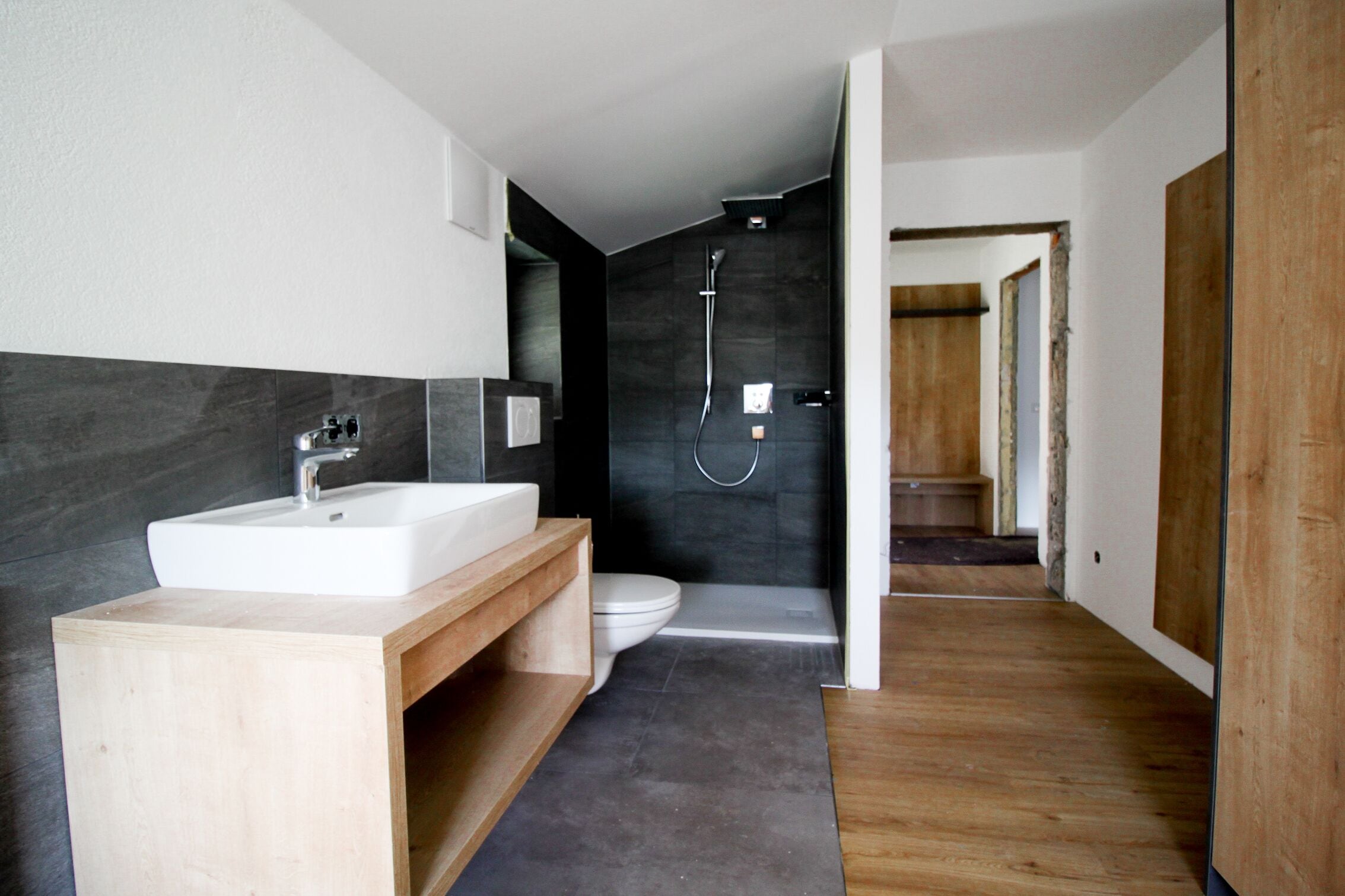 Apartamento luxo | Banheiro | Secador de cabelo, piso aquecido, toalhas de banho, sabonete