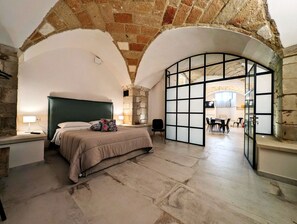 1 chambre, fer et planche à repasser, Wi-Fi gratuit