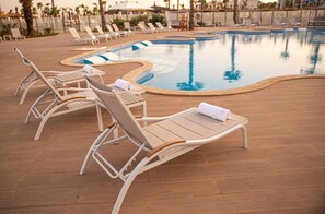 Seasonal outdoor pool - Waves Aqua Hotel (Kenitra)