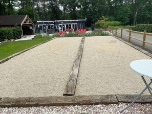 Property grounds - Well-exposed mobile home with reversible air conditioning (Saint-Chéron)