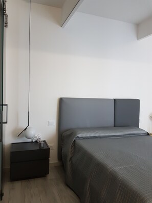 2 camere, ferro/asse da stiro, culla da viaggio, Wi-Fi gratuito