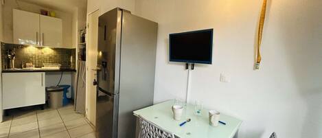 雪櫃、微波爐、爐具、咖啡機/沖茶器