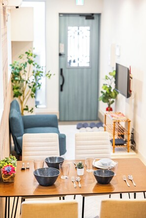Living area - Ikanikan (Osaka)